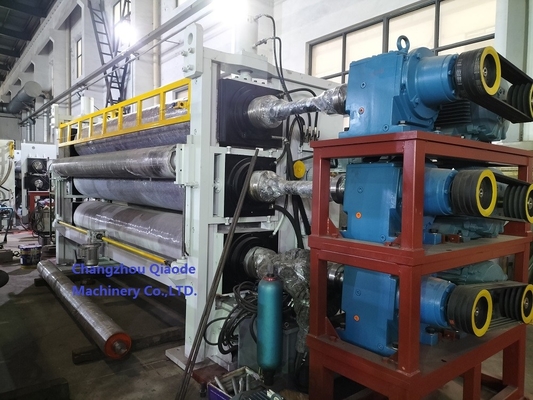 Τρία η χρήση ημερολογιακών μηχανών 520×3700 ρόλων διαμόρφωσε τη μη υφανθείσα συσκευασία υφάσματος